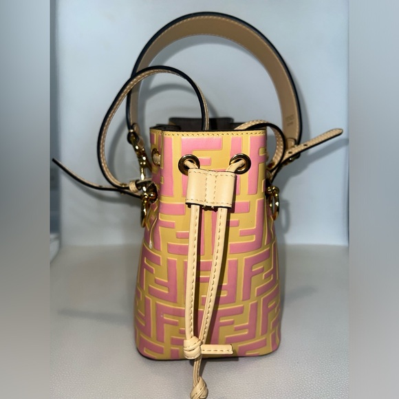 FENDI MON TRESOR MINI BUCKET BAG YELLOW- Rare find - Picture 7 of 7
